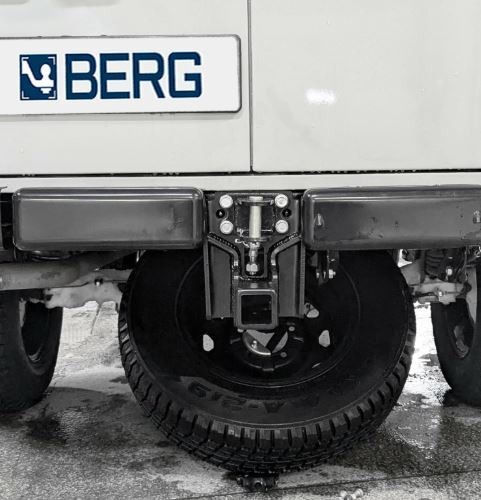 Фаркоп Berg для Haval УАЗ СГР (Буханка) 452/ 2206/ 3741/ 3962/ 3909/ 3303/ 1965/ 469 фото 3