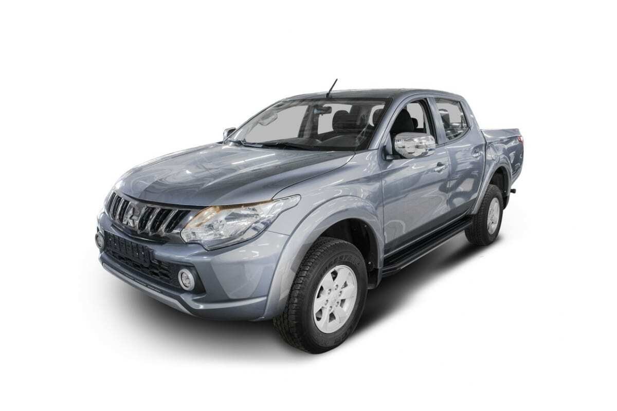 Порог-площадка Rival Premium-Black A193ALB c комплект крепежа для Mitsubishi L200 (KA/KB и  KJ/KK/KL) фото 2