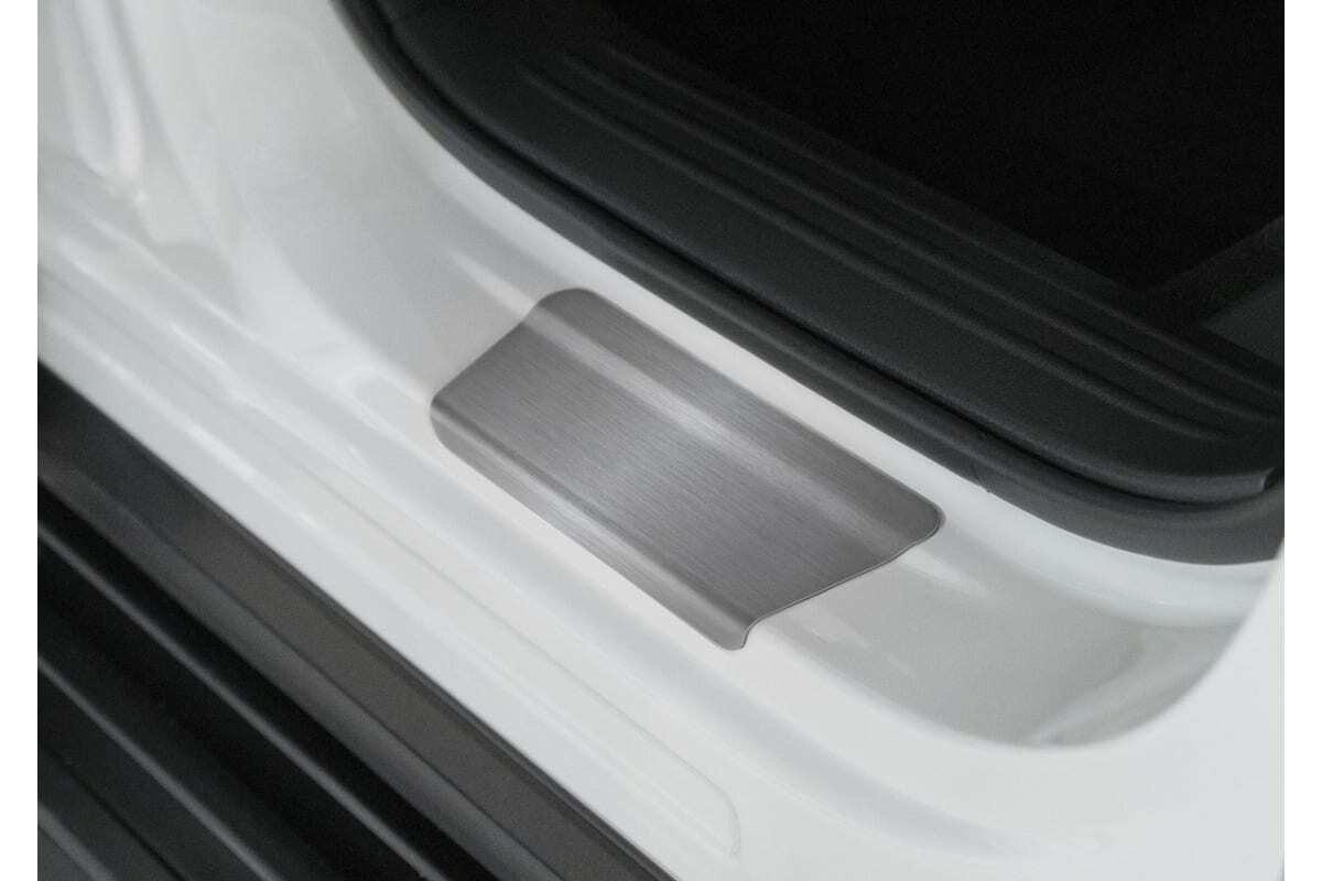 Комплект накладок на дверные пороги Rival для Mazda CX-5 (KF) с гравировкой CX-5 фото 3