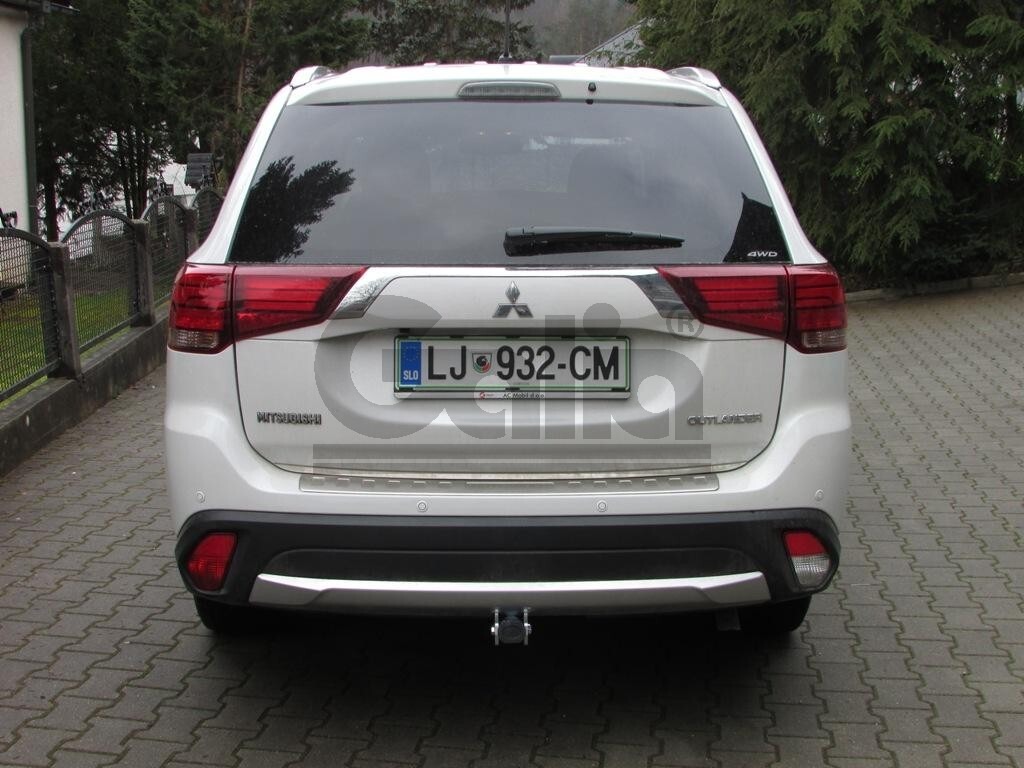 Фаркоп GALIA для Mitsubishi Outlander фото 3