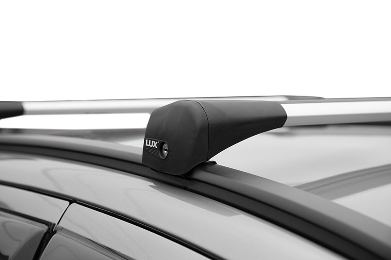 Багажник на интегрированные рейлинги Lux Bridge крыловидные черные дуги фото 8