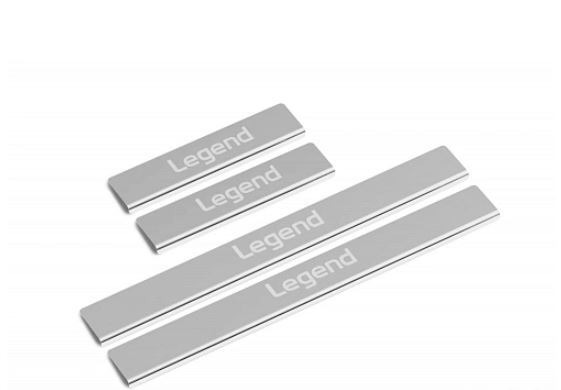 Комплект накладок на дверные пороги AutoMax для Lada 4х4 (2131) и Niva Legend с гравировкой Legend