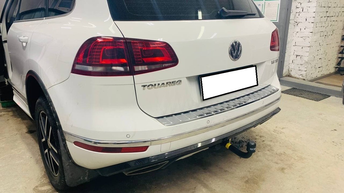 Вертикальносъемный фаркоп Oris на Audi Q7 (4L) и ​Volkswagen Touareg (GP и NF/FL) и Porsche Cayenne (955/957/958) с ключом фото 2
