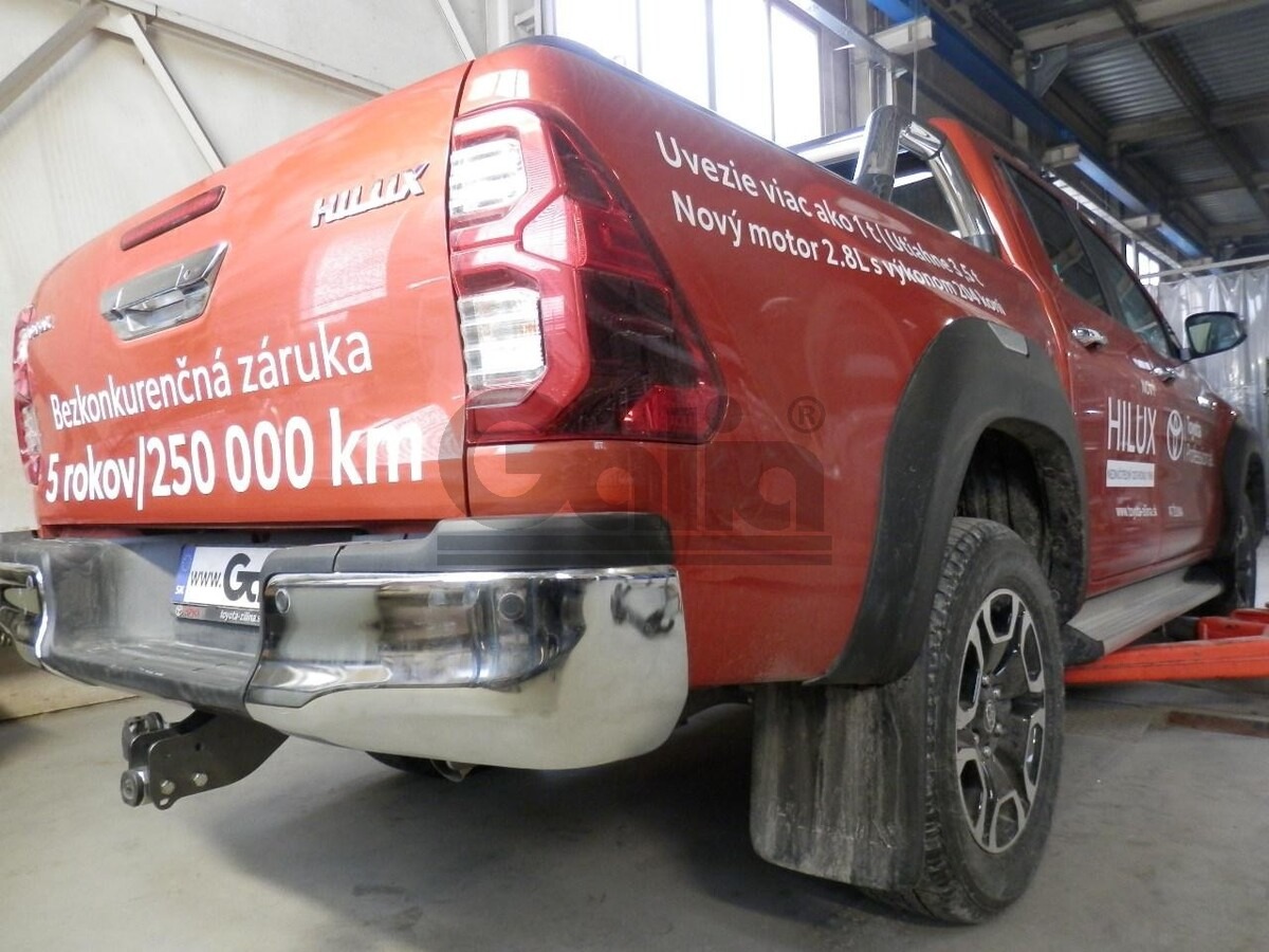 Фаркоп Galia для Toyota Hilux фото 5