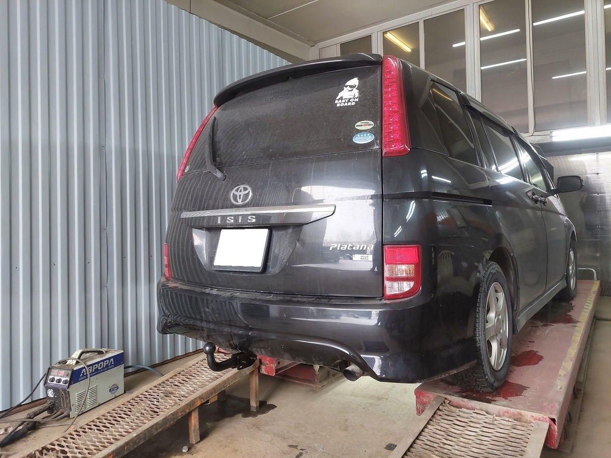 Фаркоп Halty на Toyota Isis 2WD (XM10)​ фото 5