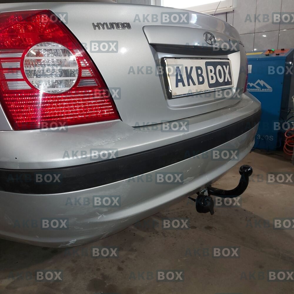 Фаркоп Лидер-Плюс для Hyundai Elantra XD (ТАГАЗ) седан/хетчбэк фото в жизни 3