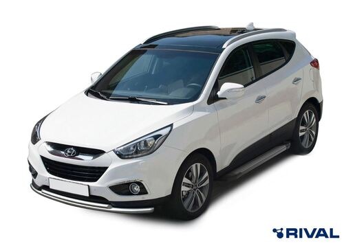 Порог-площадка Rival Black F173ALB c комплект крепежа для Hyundai ix35 (LM) и Kia Sportage (SL)