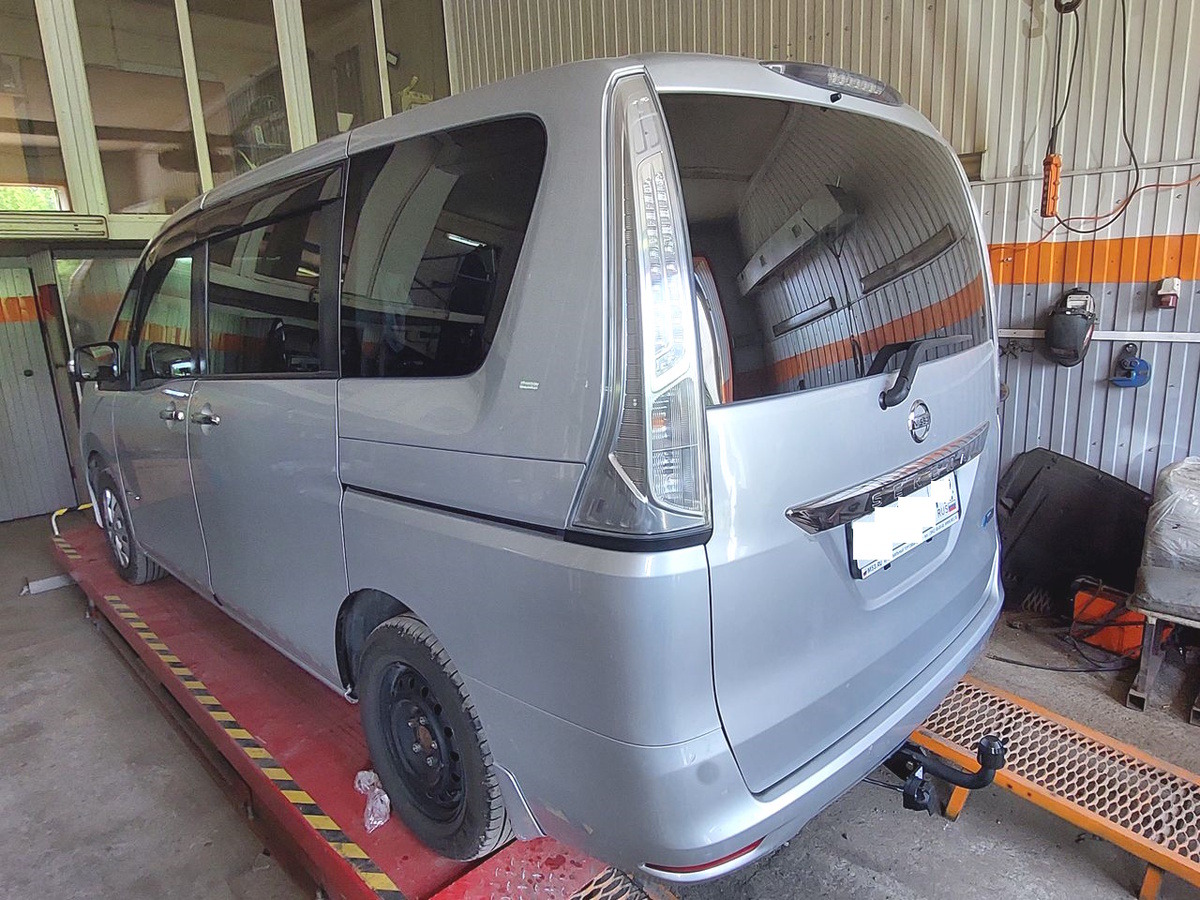 Фаркоп Halty для Nissan Serena (C26) фото 2