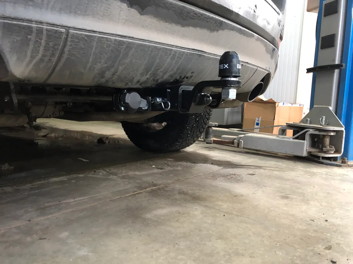 Фаркоп TowRus для Jeep Grand Cherokee (WK2) фото 4