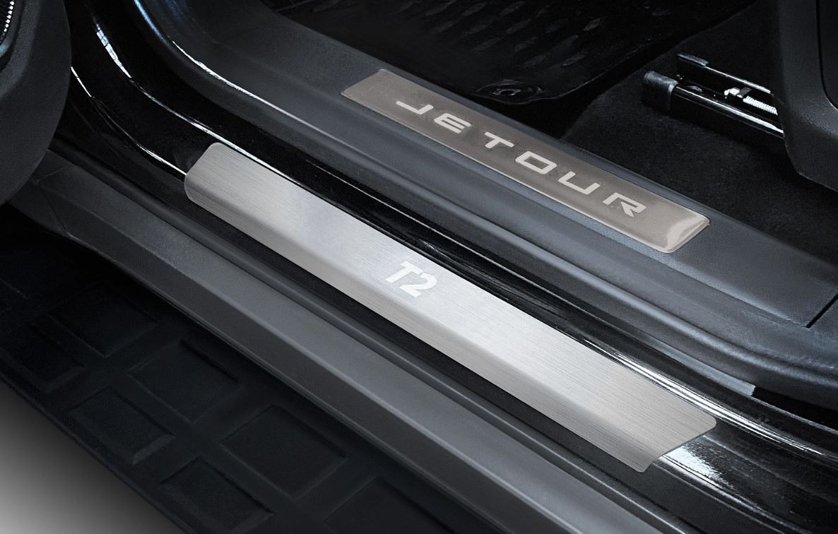 Комплект накладок на дверные пороги Rival для Jetour T2 (1 поколение) с гравировкой T2 фото 2