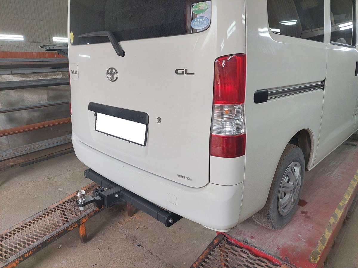 Фаркоп Halty для Toyota Lite Ace/ Town Ace (S400) фото 11